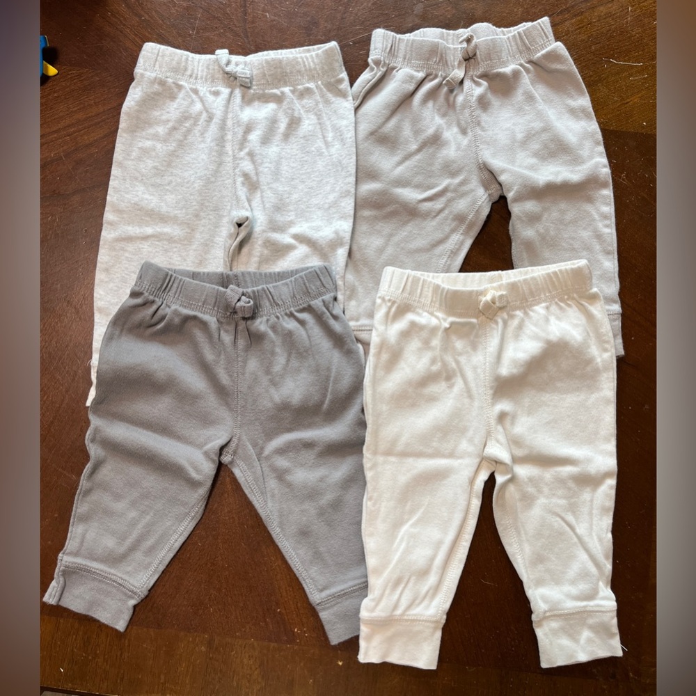 Carter’s pants, size 6 months